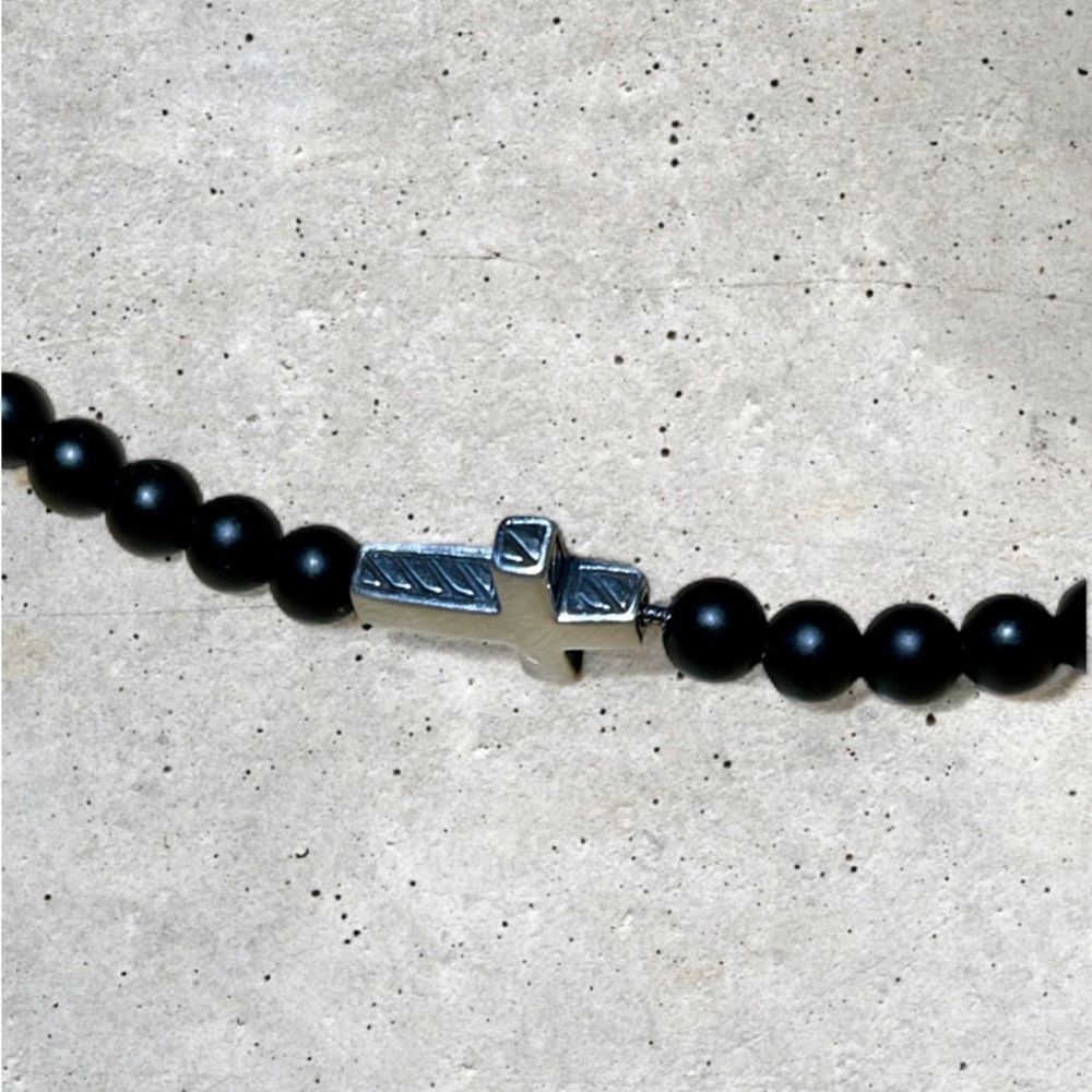 David Yurman black ónix spiritual beads silver cross station bracelet, 4mm. - Picture 2 of 5